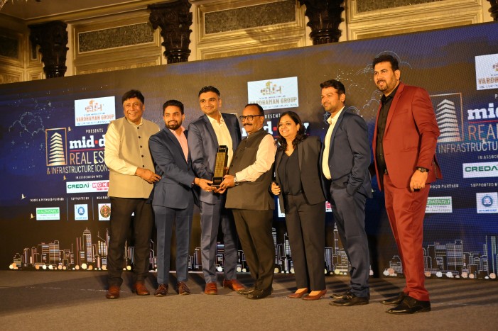 Glimpses of Mid Day Real Estate event 