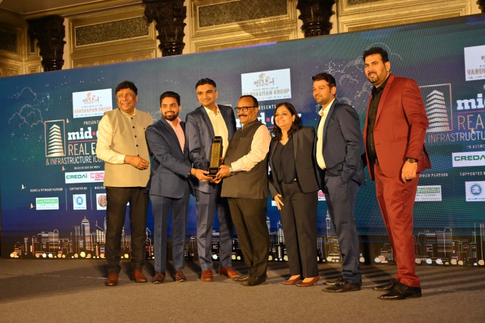 Glimpses of Mid Day Real Estate event 